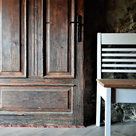 Cenovicky Dvur * Čestín